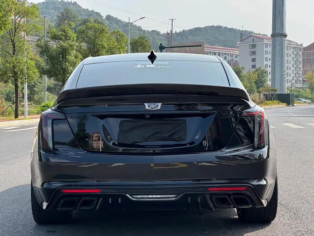 Cadillac CT5 — фото 5