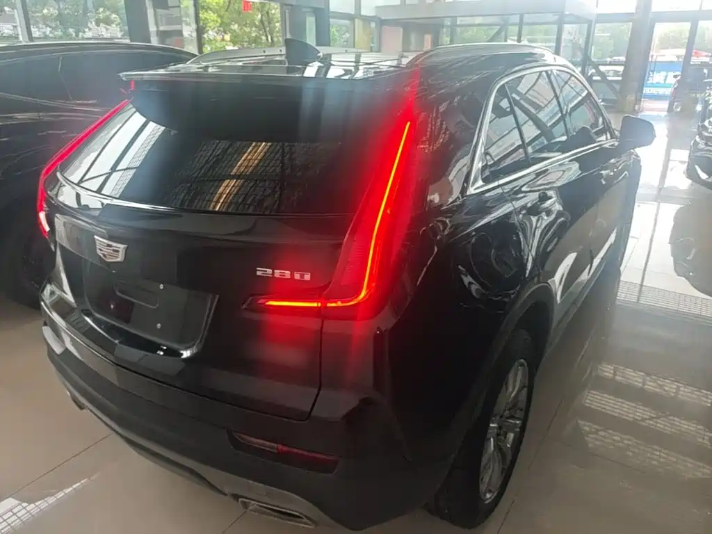 Cadillac XT4 — фото 5