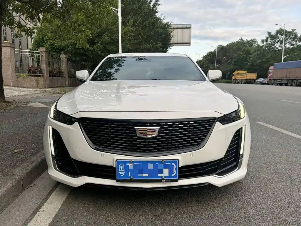Cadillac CT5 — фото 2