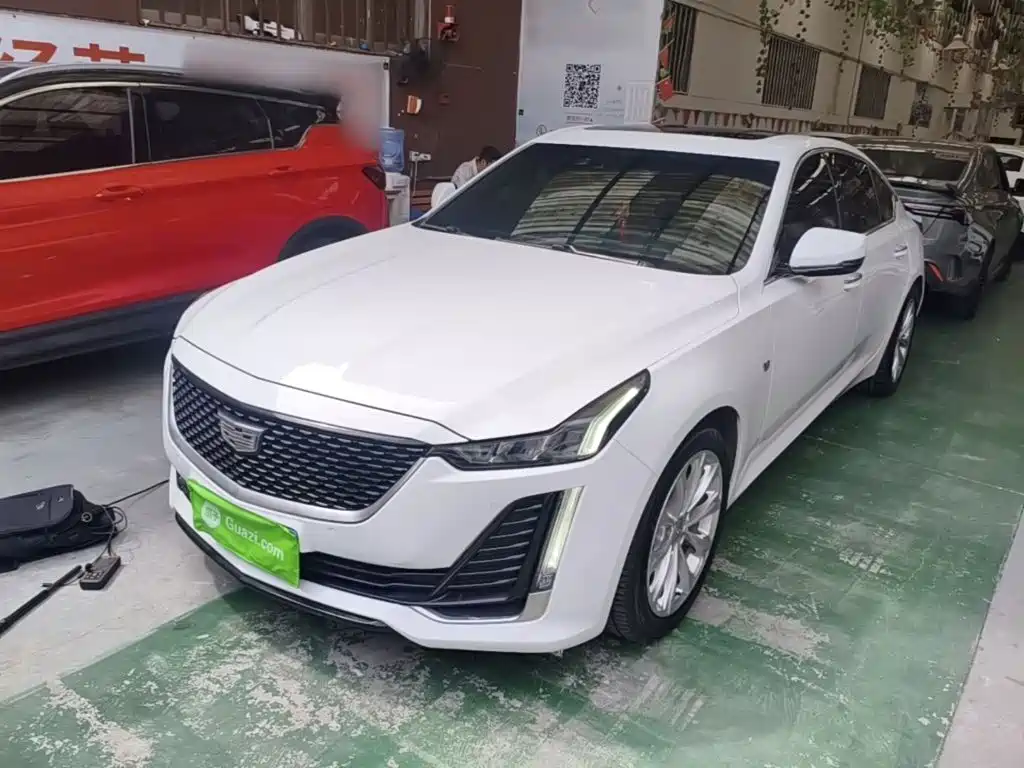 Cadillac CT5 — фото 2