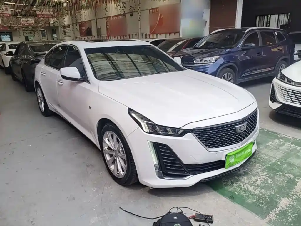 Cadillac CT5 — фото 4