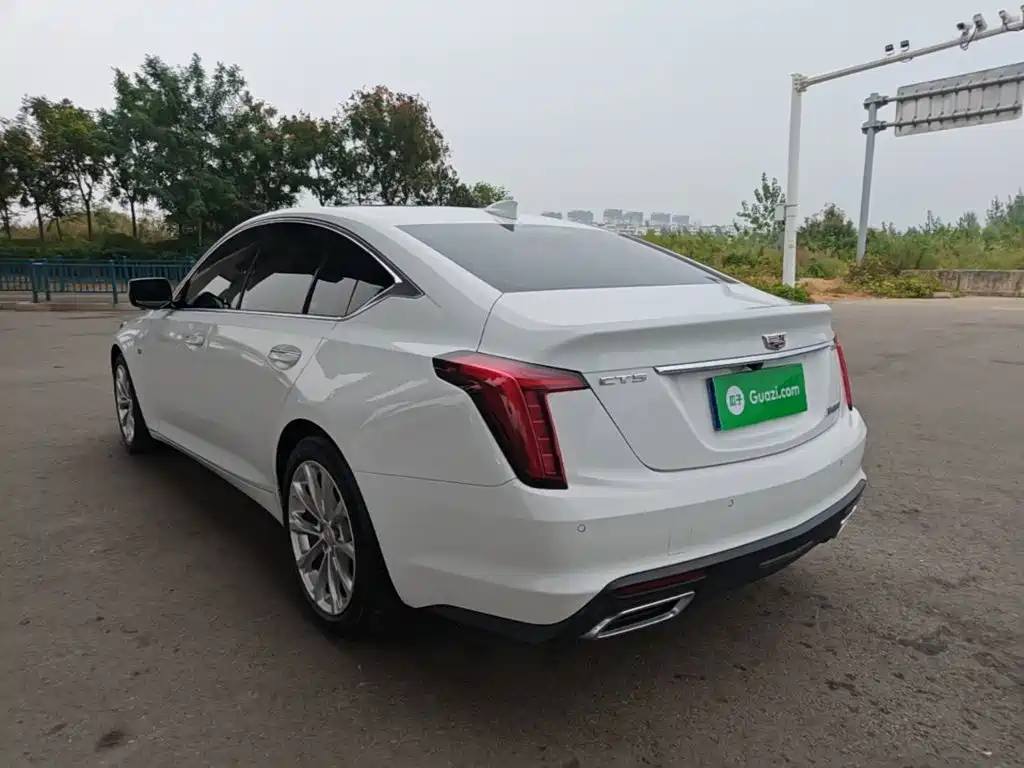 Cadillac CT5 — фото 5