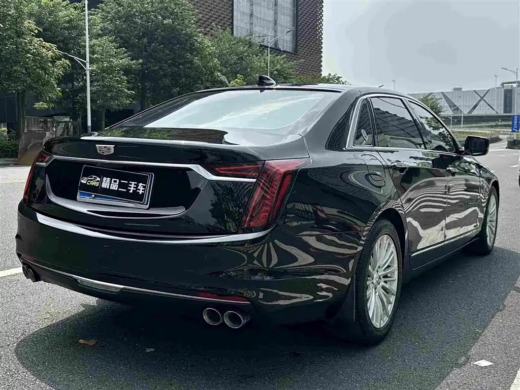 Cadillac CT6 — фото 7