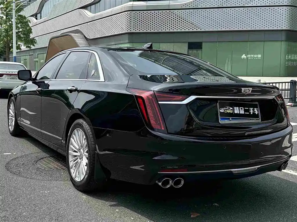 Cadillac CT6 — фото 9