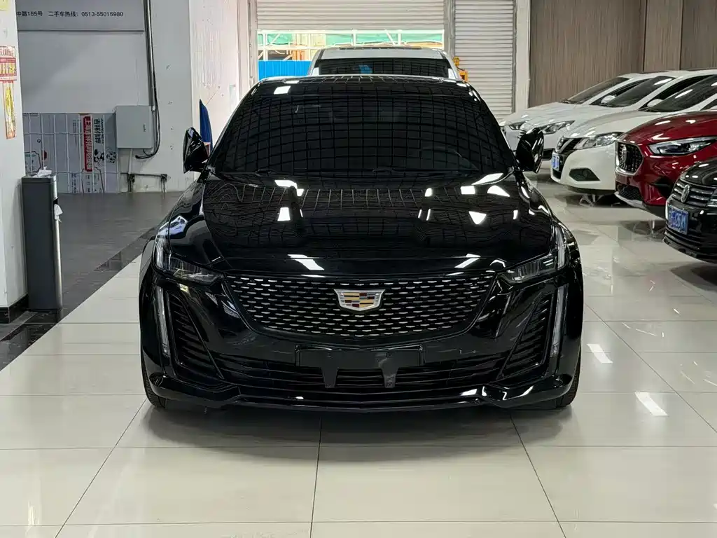 Cadillac CT5 — фото 2