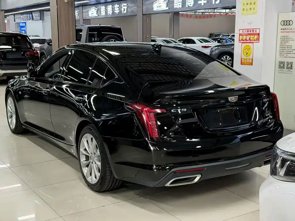 Cadillac CT5 — фото 4