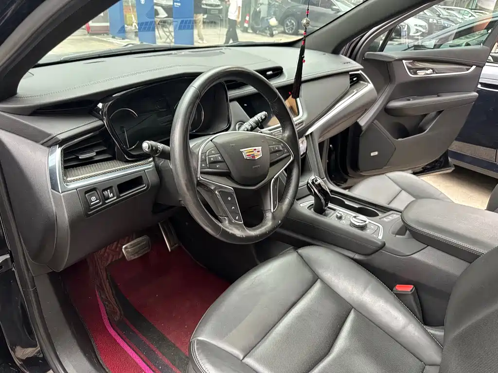 Cadillac XT5 — фото 2