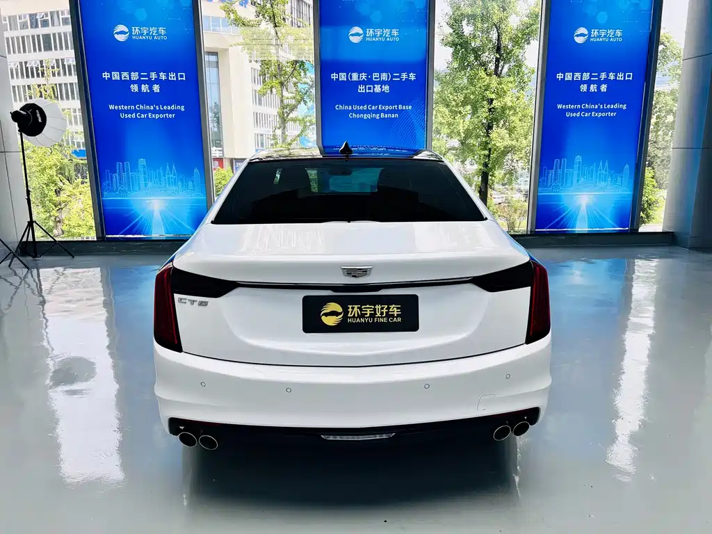 Cadillac CT6 — фото 10