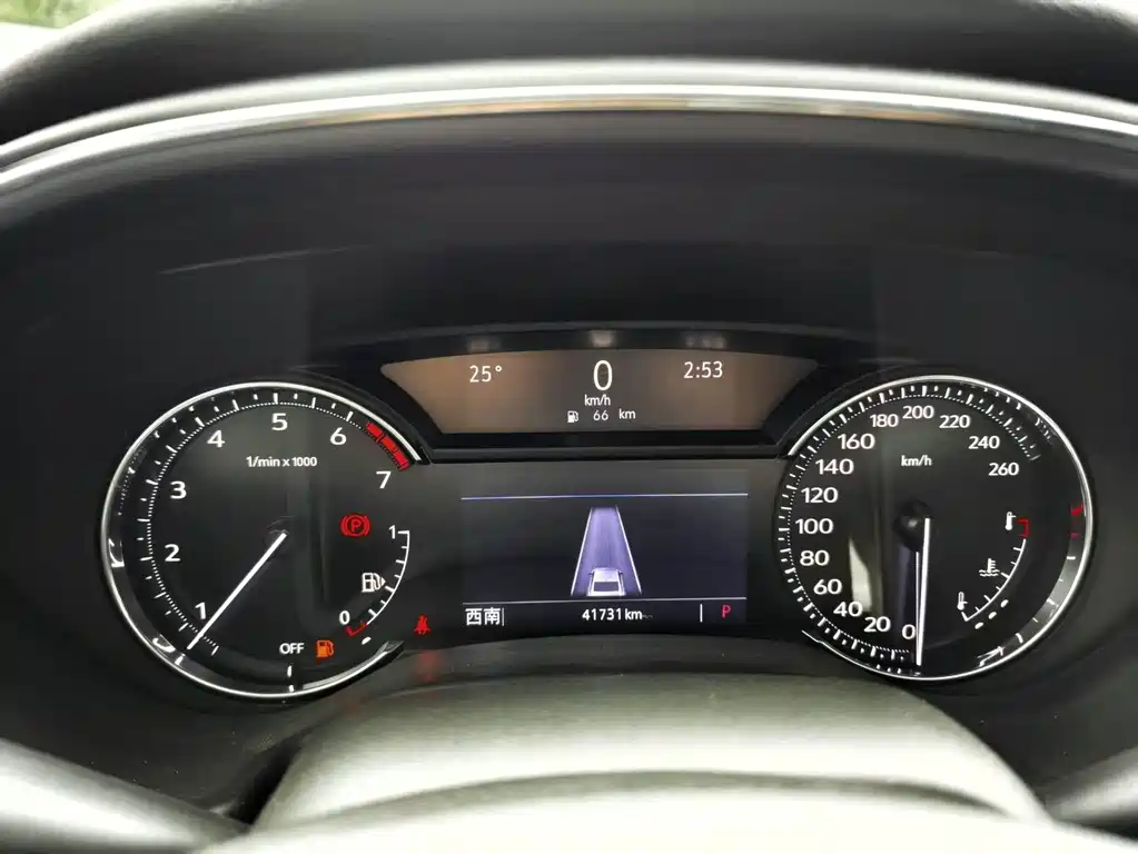 Cadillac CT5 — фото 15
