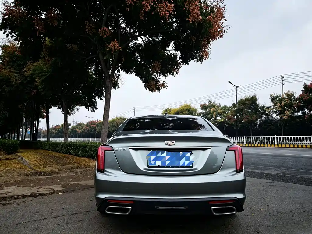 Cadillac CT5 — фото 6