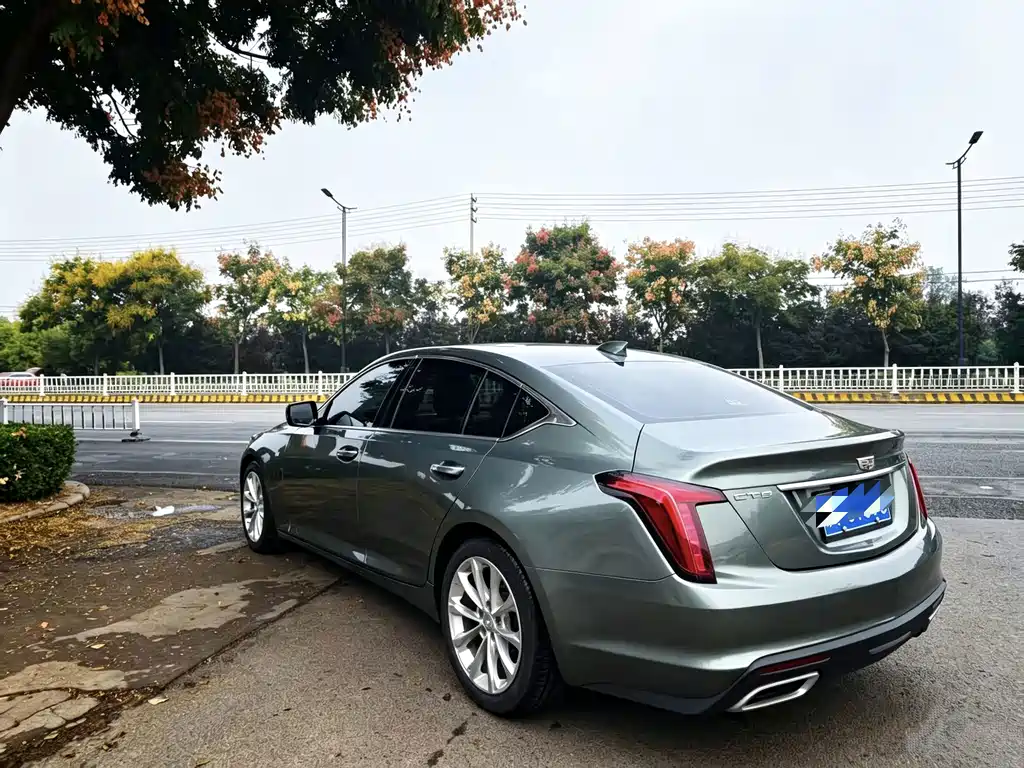 Cadillac CT5 — фото 7