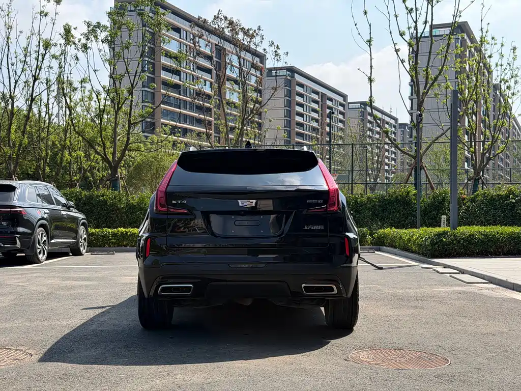 Cadillac XT4 — фото 5