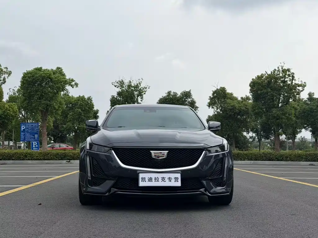 Cadillac CT5 — фото 2