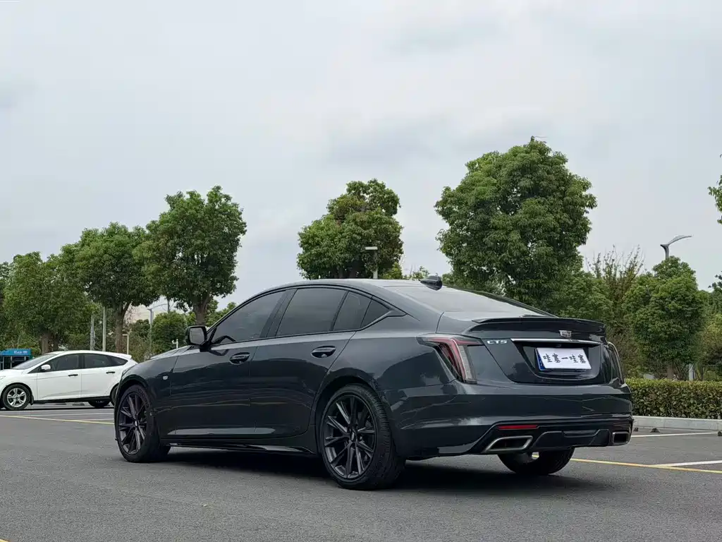 Cadillac CT5 — фото 6
