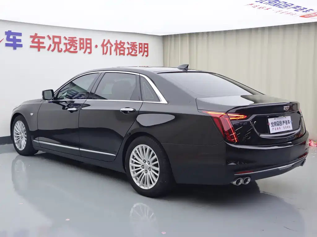 Cadillac CT6 — фото 23