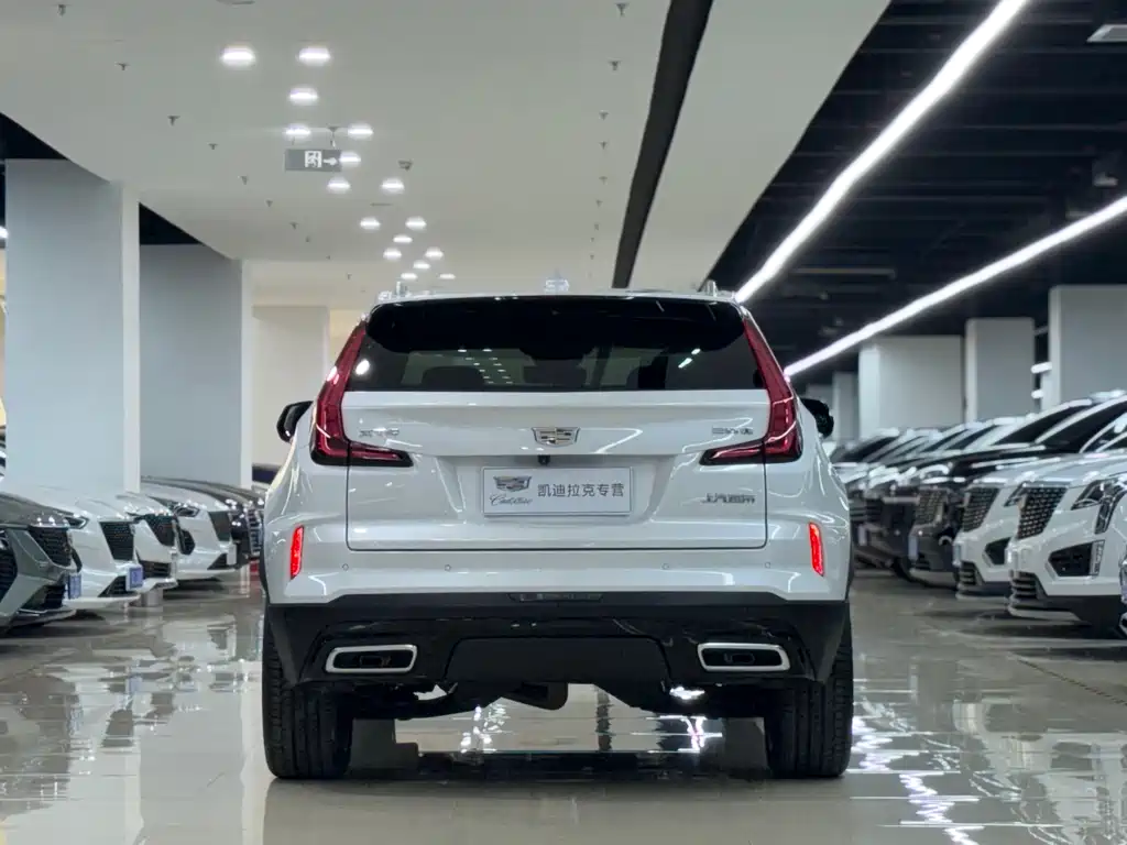 Cadillac XT4 — фото 4