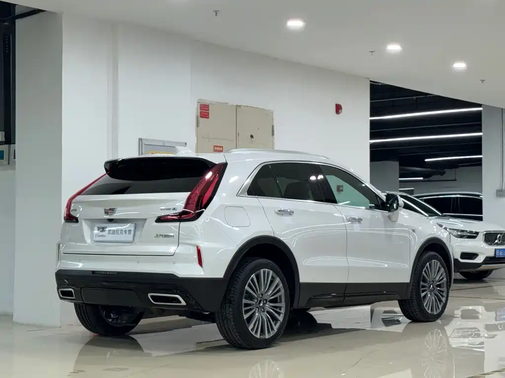 Cadillac XT4 — фото 5