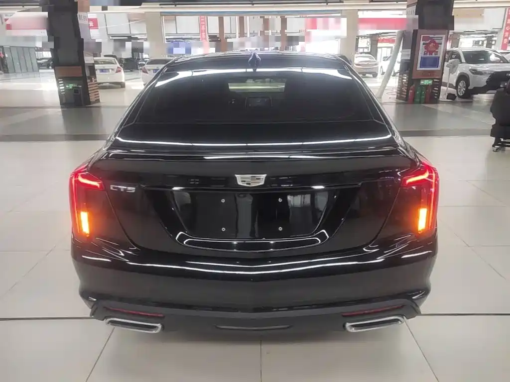 Cadillac CT5 — фото 6