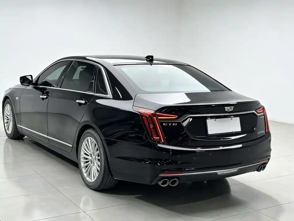 Cadillac CT6 — фото 6