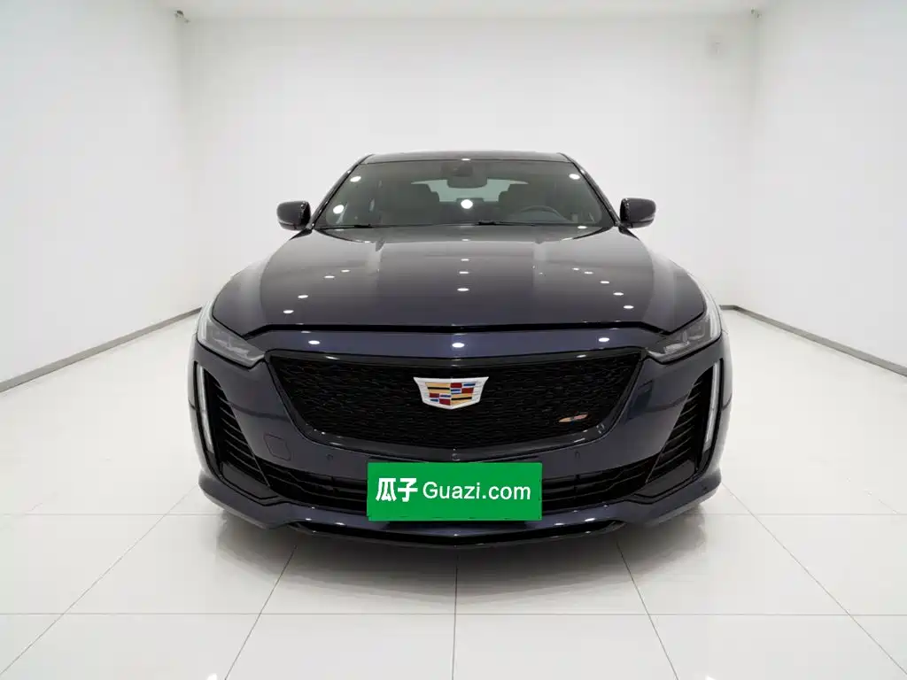 Cadillac CT5 — фото 2