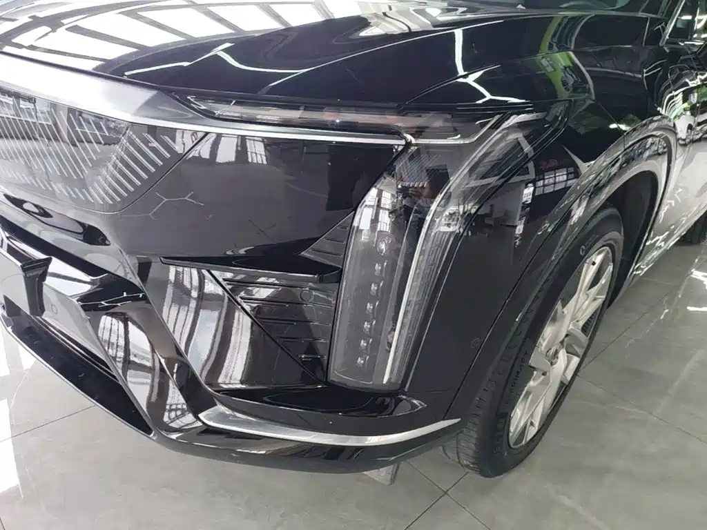 Cadillac IQ — фото 24