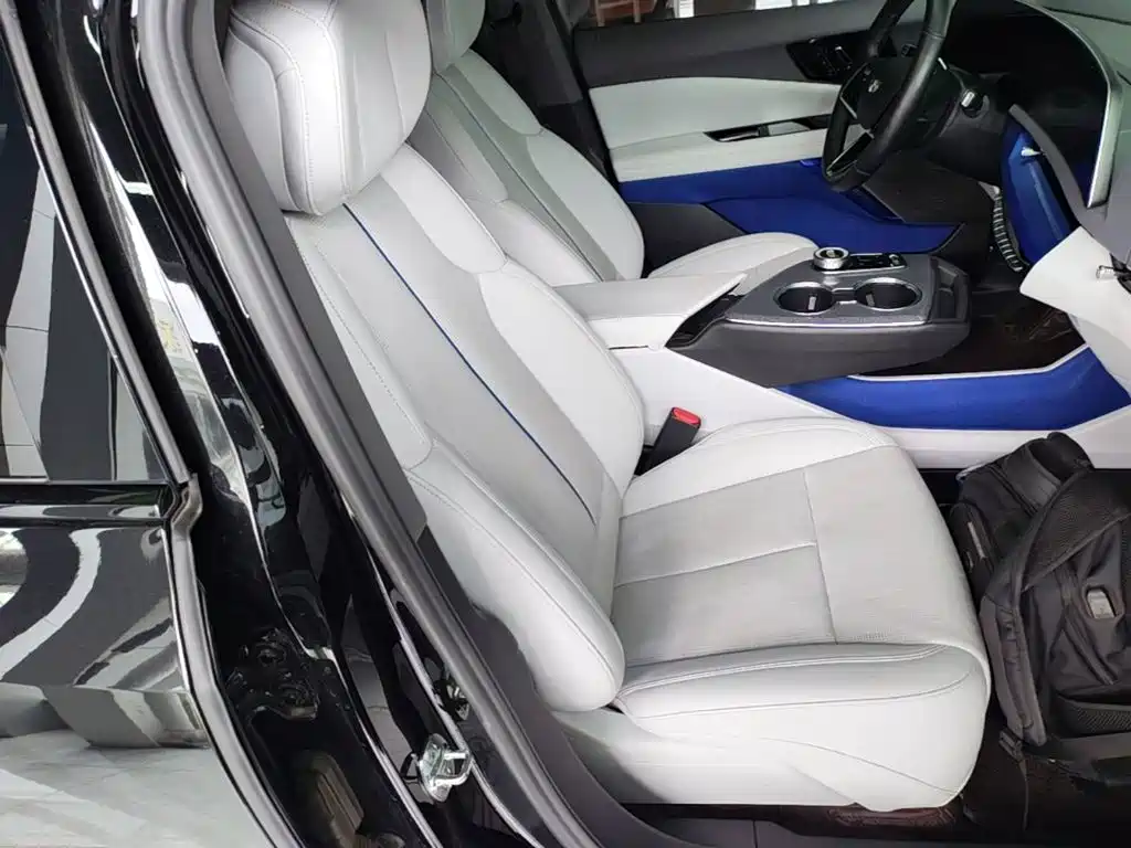 Cadillac IQ — фото 25