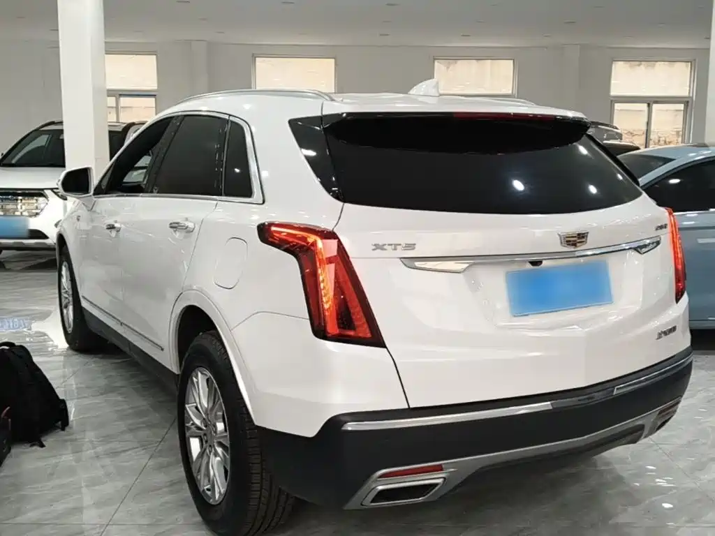 Cadillac XT5 — фото 5