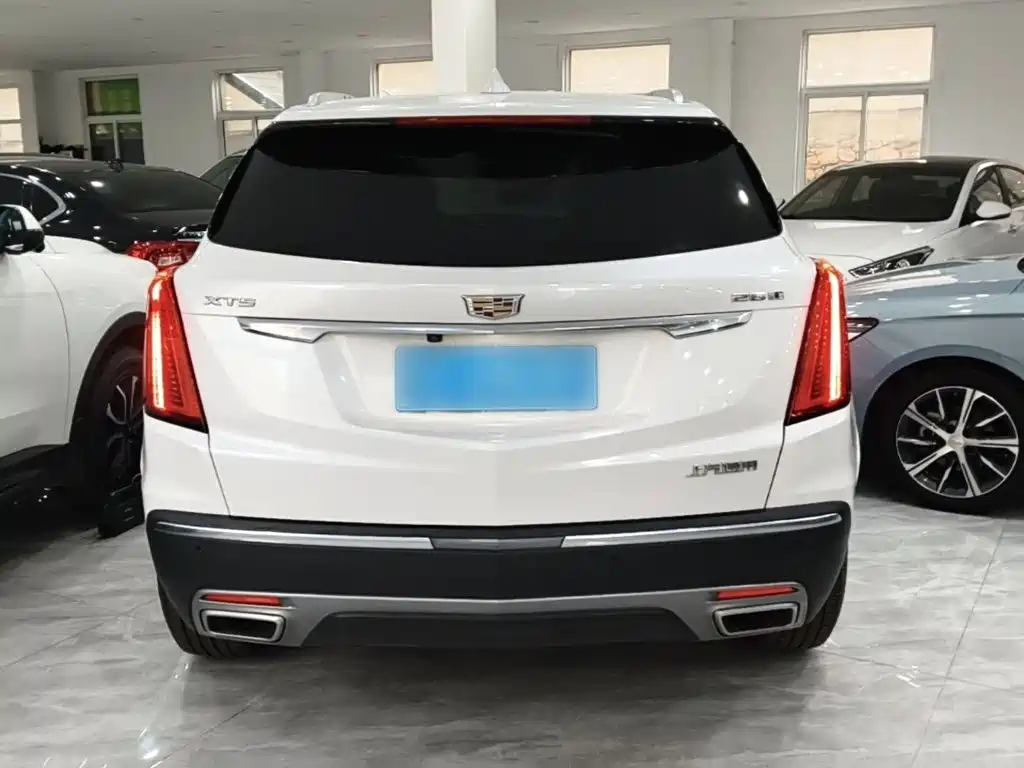 Cadillac XT5 — фото 6