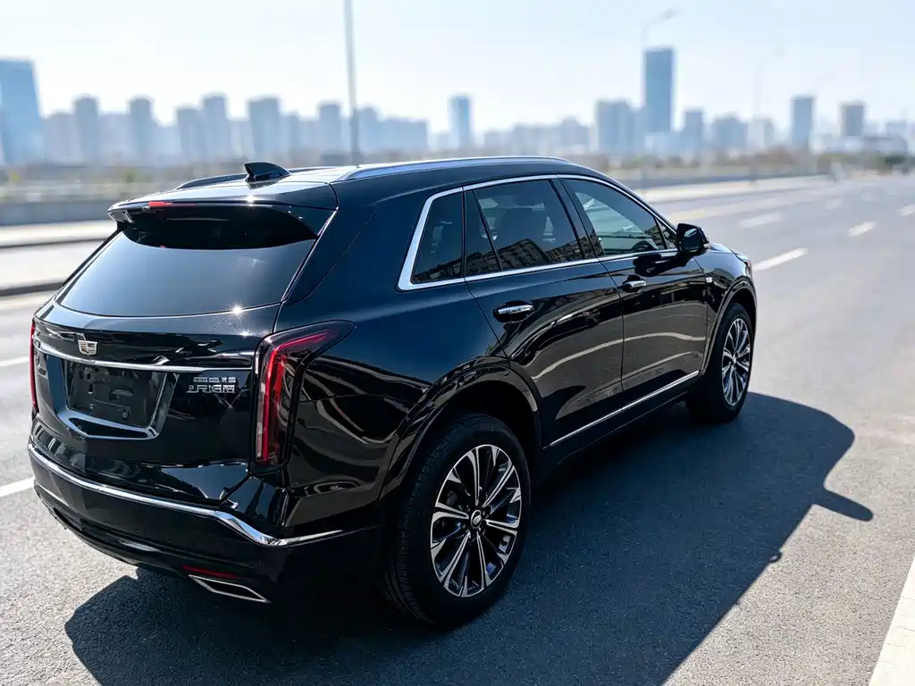 Cadillac XT5 — фото 17