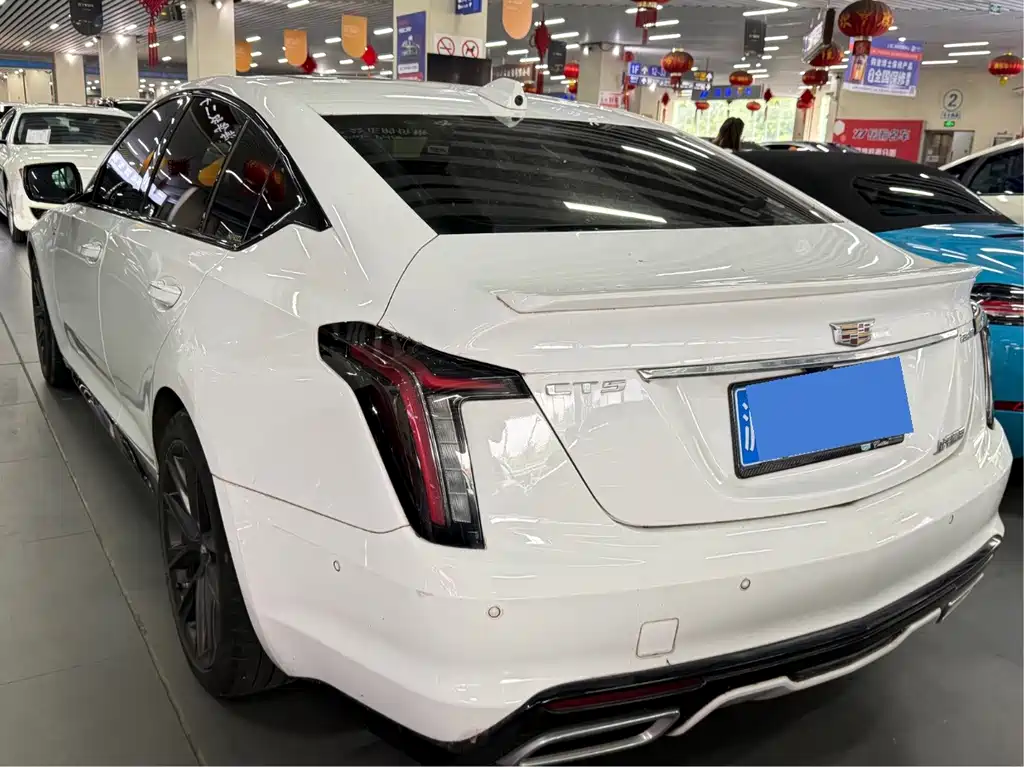 Cadillac CT5 — фото 3