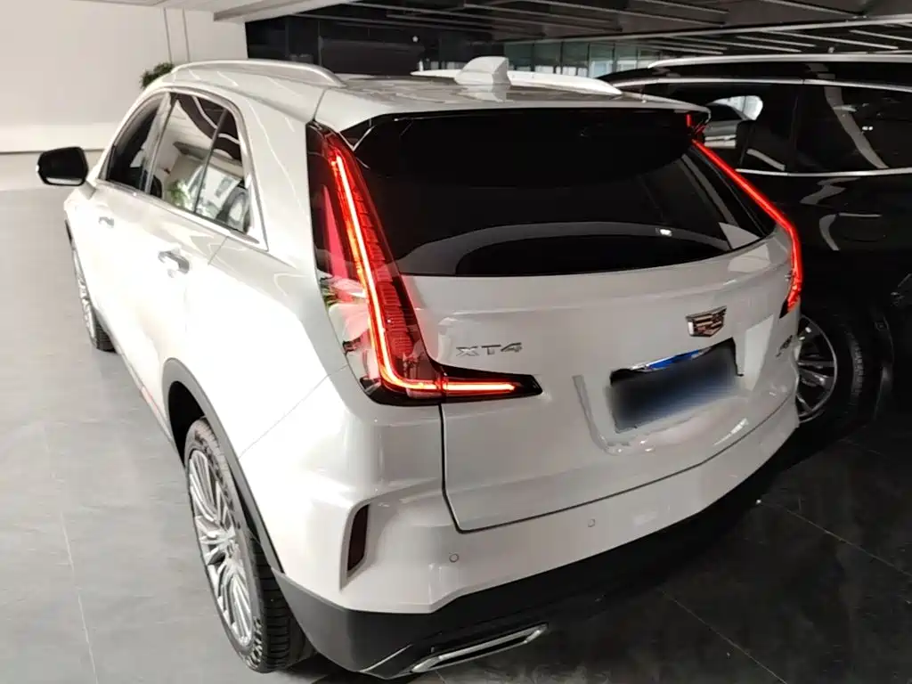 Cadillac XT4 — фото 5