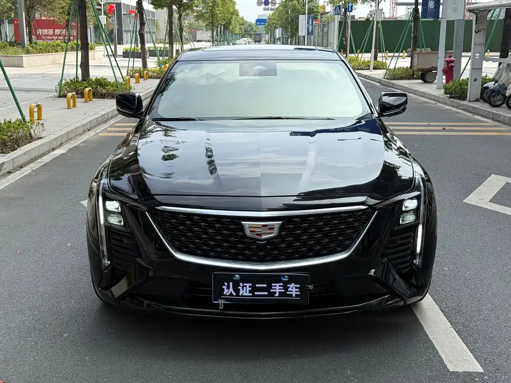 Cadillac CT5 — фото 2
