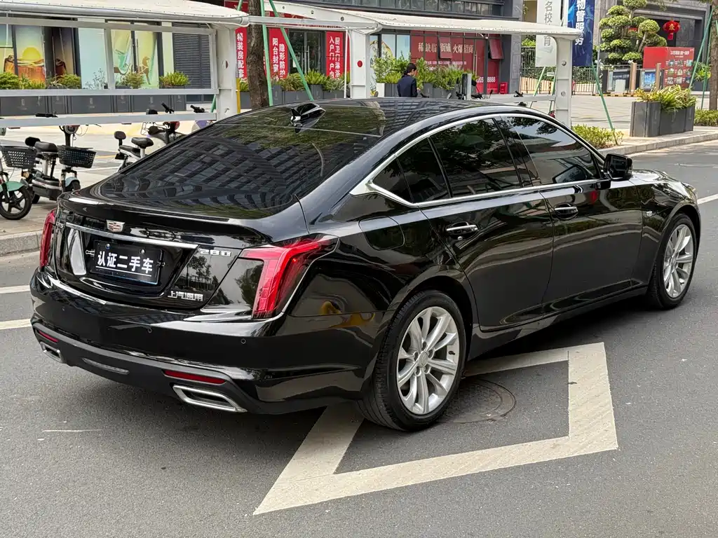 Cadillac CT5 — фото 12