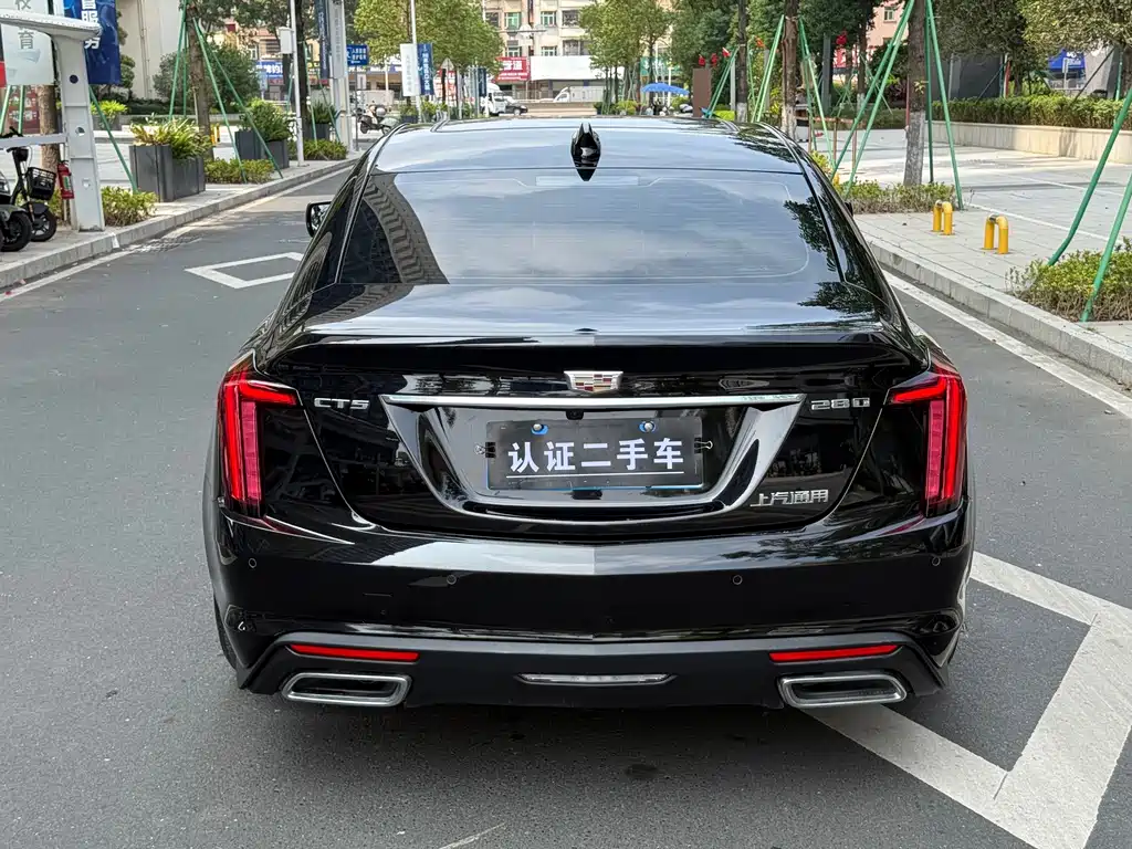 Cadillac CT5 — фото 10