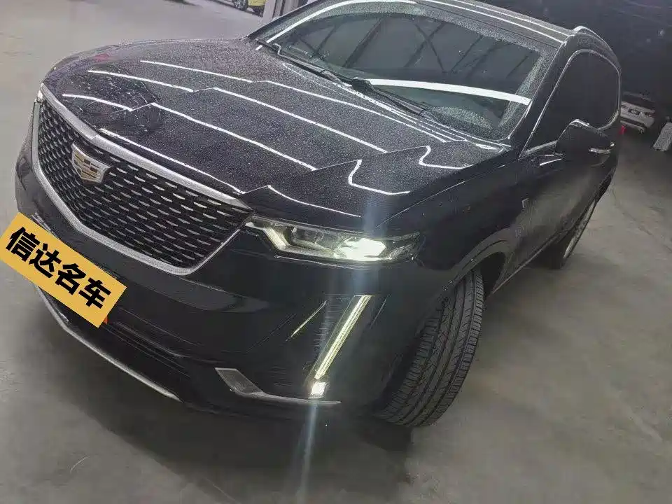 Cadillac XT6