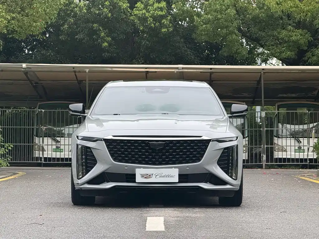 Cadillac CT6 — фото 2