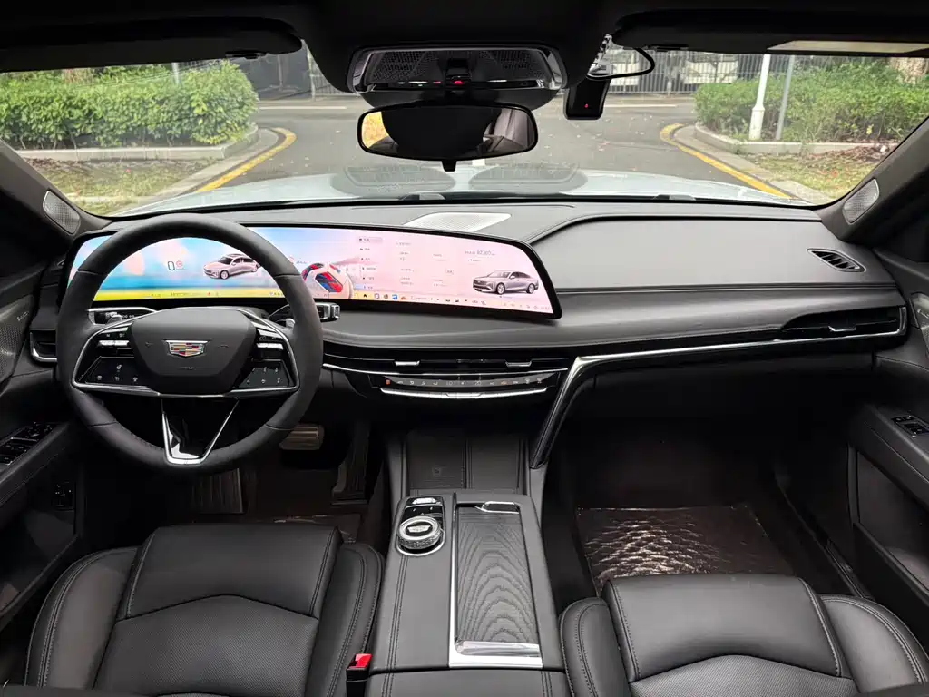 Cadillac CT6 — фото 10
