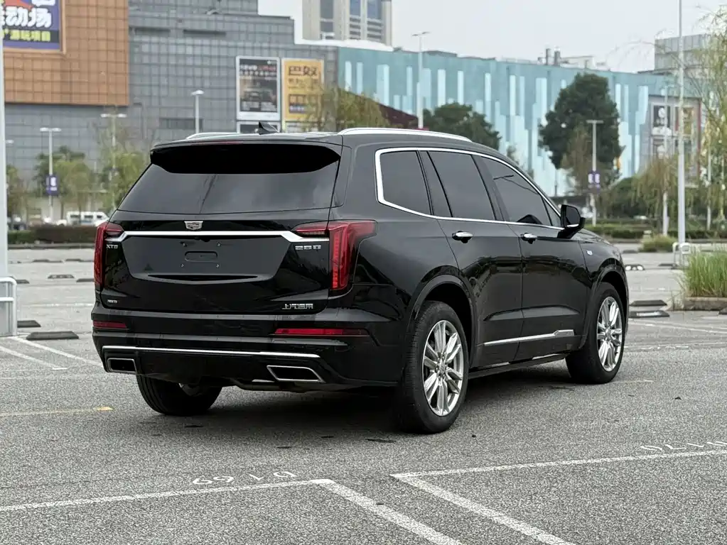 Cadillac XT6 — фото 6