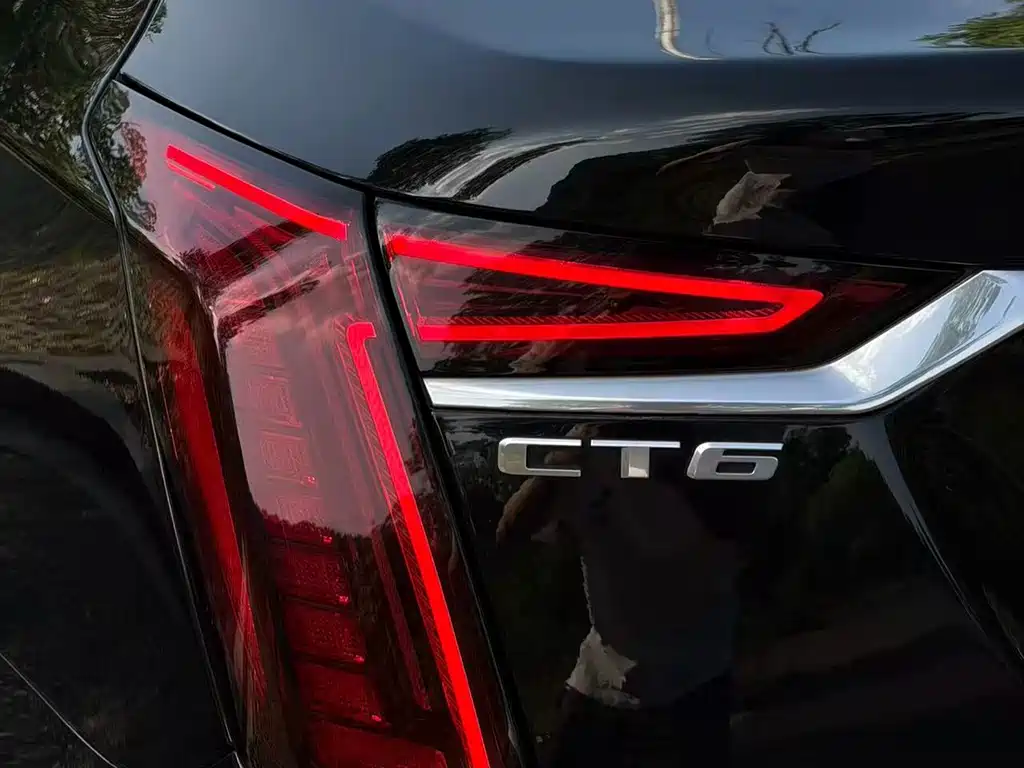 Cadillac CT6 — фото 3
