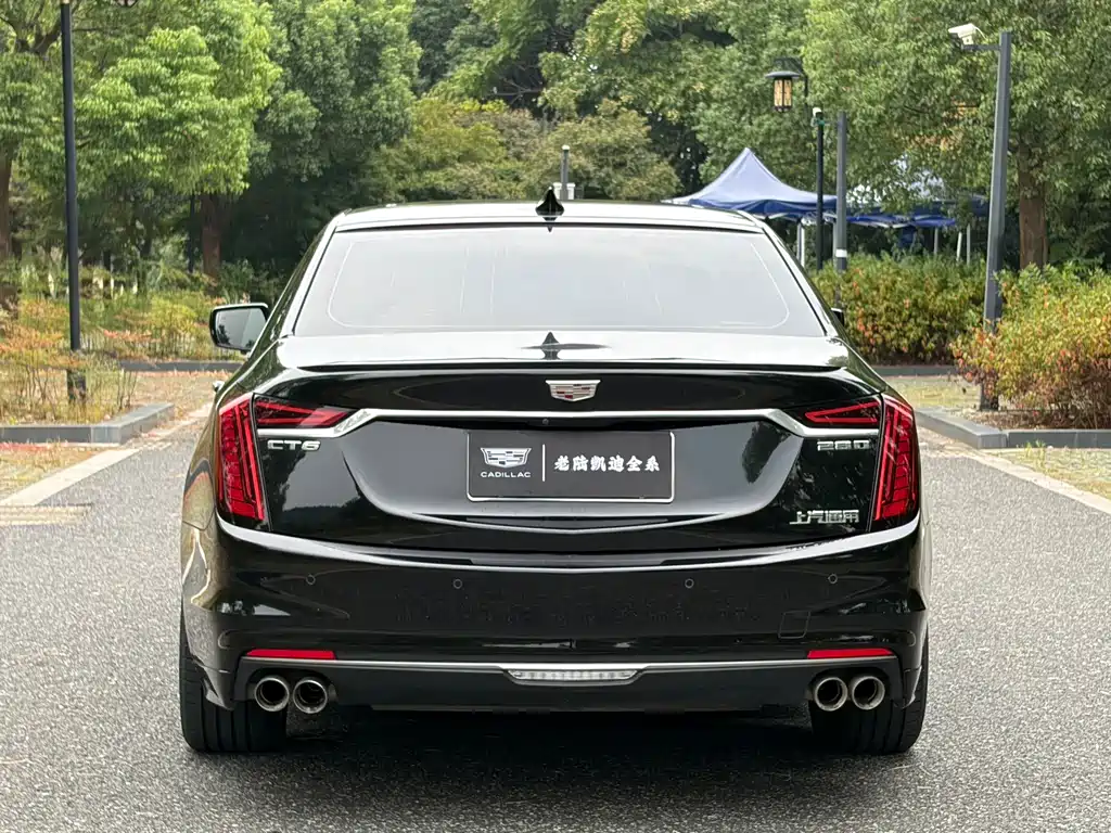 Cadillac CT6 — фото 8