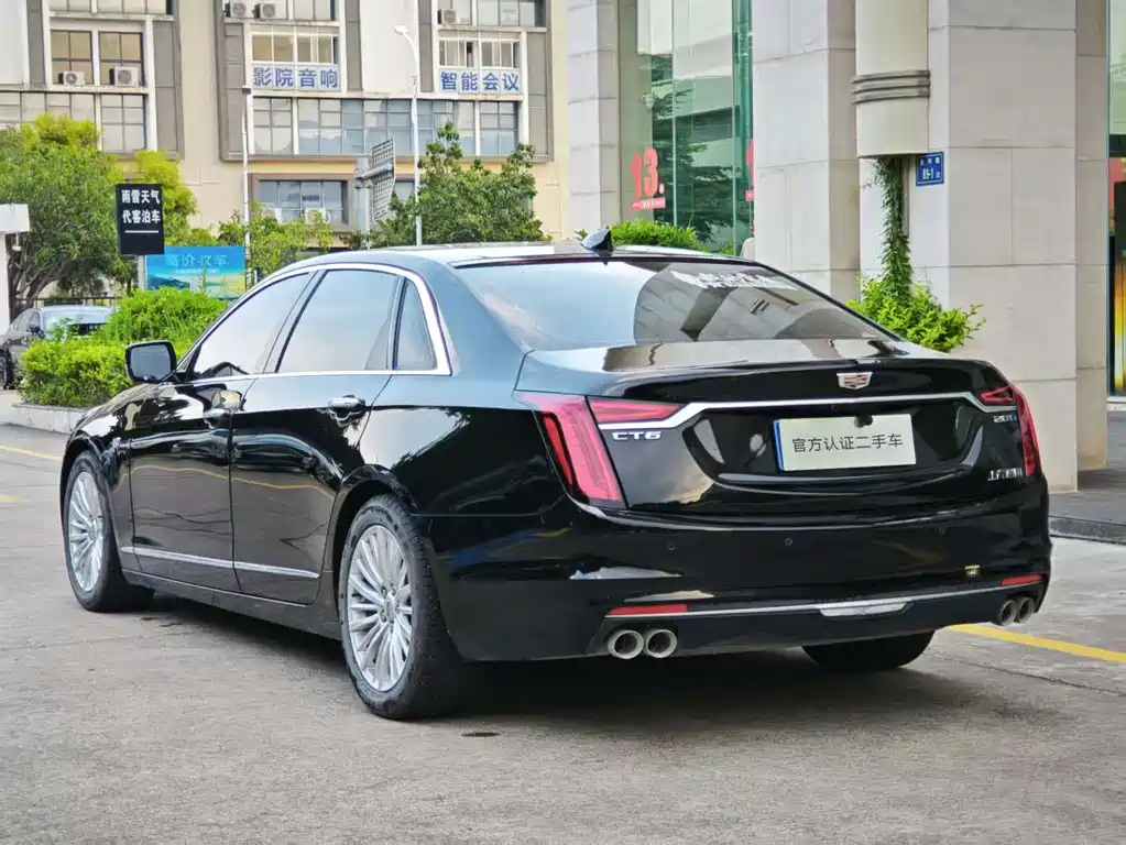 Cadillac CT6 — фото 6
