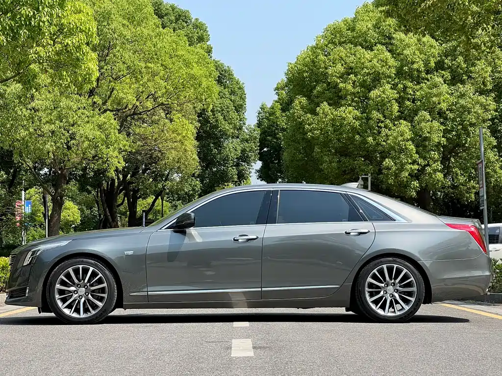 Cadillac CT6 — фото 3