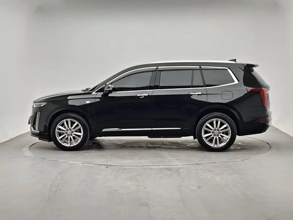 Cadillac XT6 — фото 2