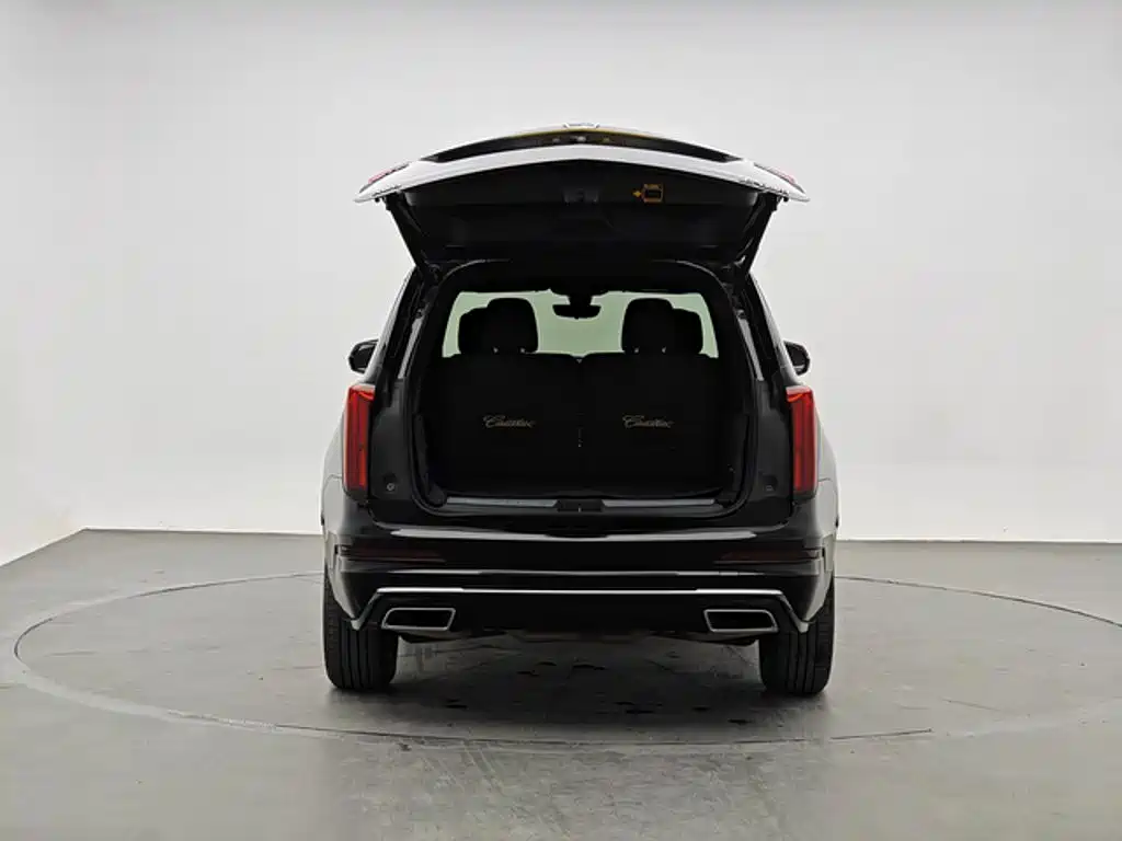 Cadillac XT6 — фото 7
