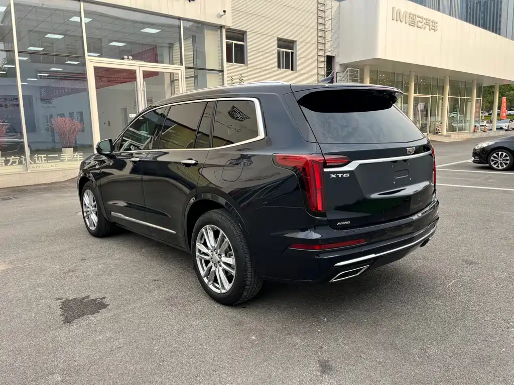 Cadillac XT6 — фото 14