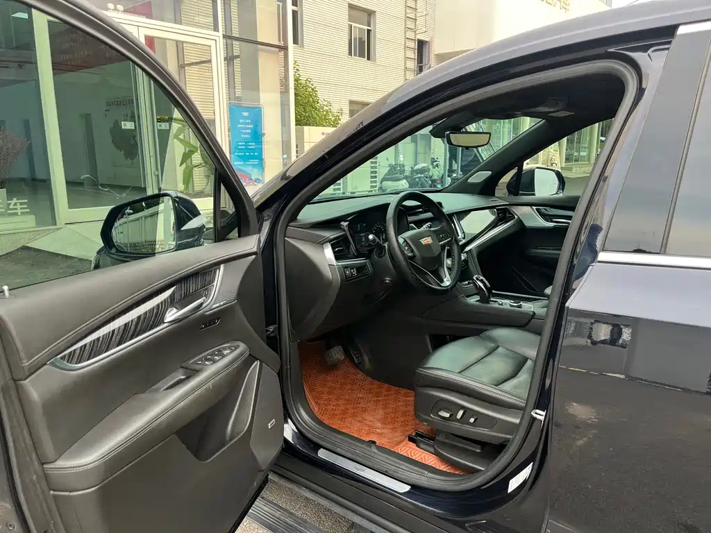 Cadillac XT6 — фото 4