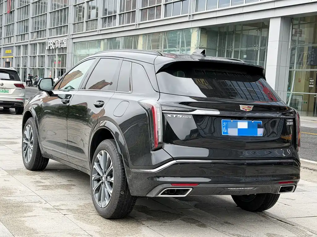 Cadillac XT5 — фото 7