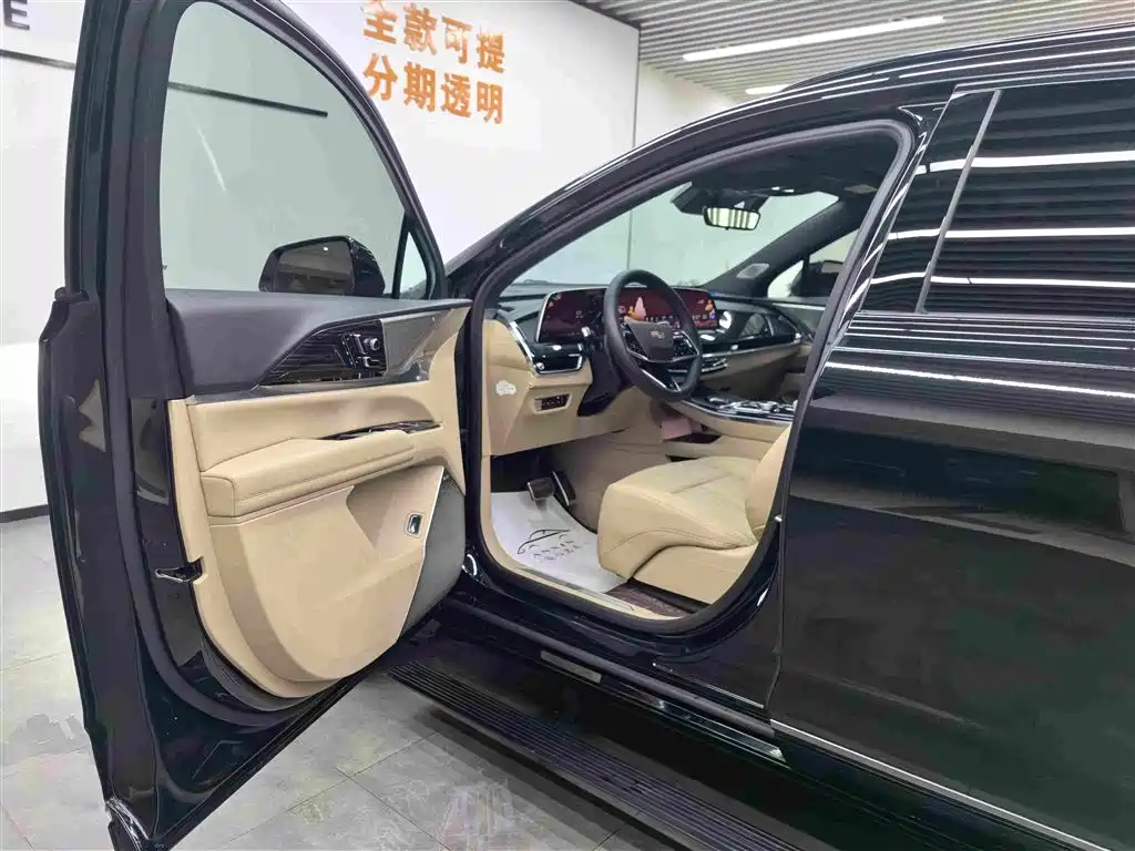Cadillac XT5 — фото 4