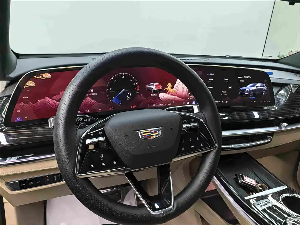 Cadillac XT5 — фото 8