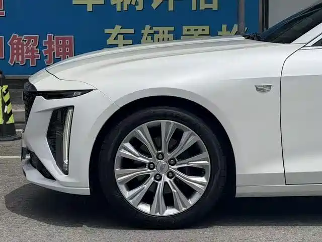 Cadillac CT6 — фото 6